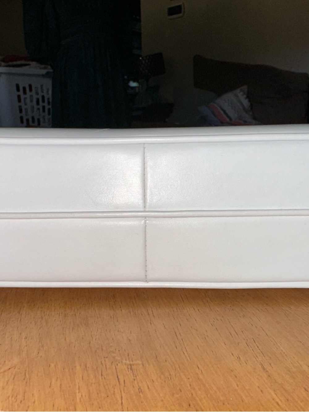 Vintage Gucci Kelly-like White Calfskin Leather Handbag with Suede Interior - Picture 7 of 16